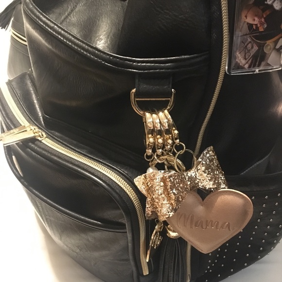 Bow Keychain - Picture 2 of 5